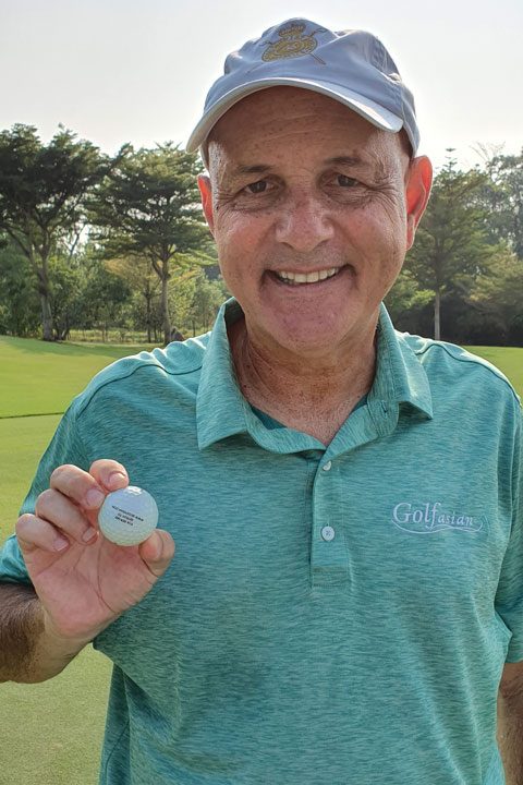 Mark Siegel with his golf ball [thumb]